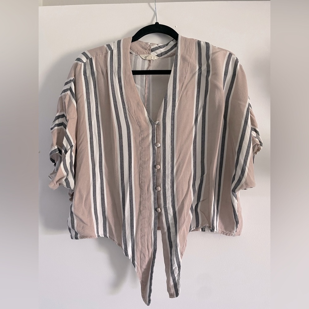 Pink stripped cropped shirt